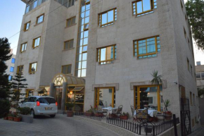 Отель Capri Hotel Suites  Amman